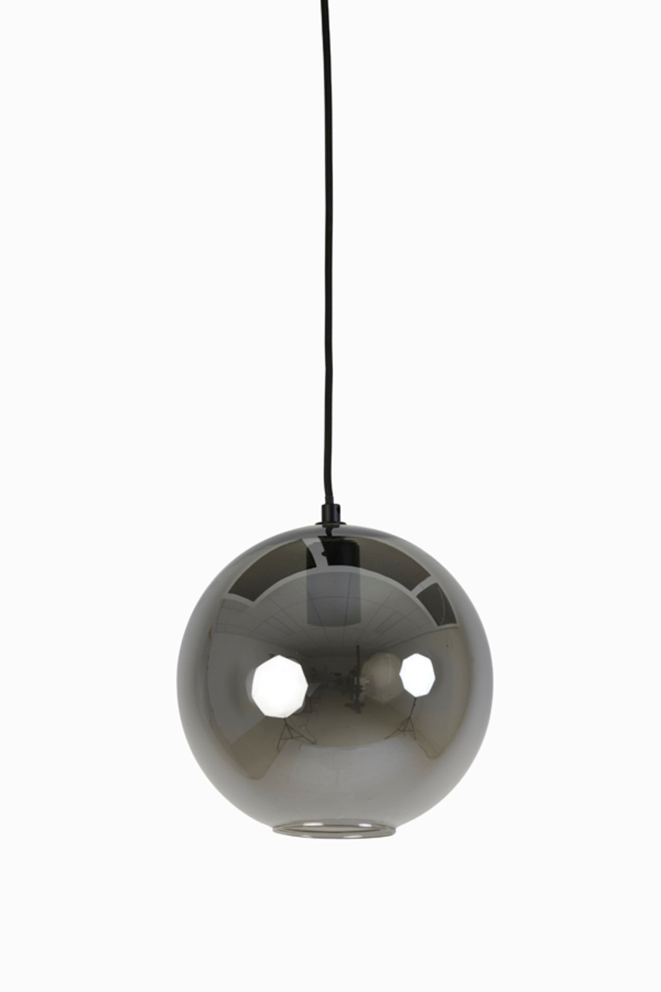 bolvormige-hanglamp-van-rookglas-light-living-subar-variant-image1