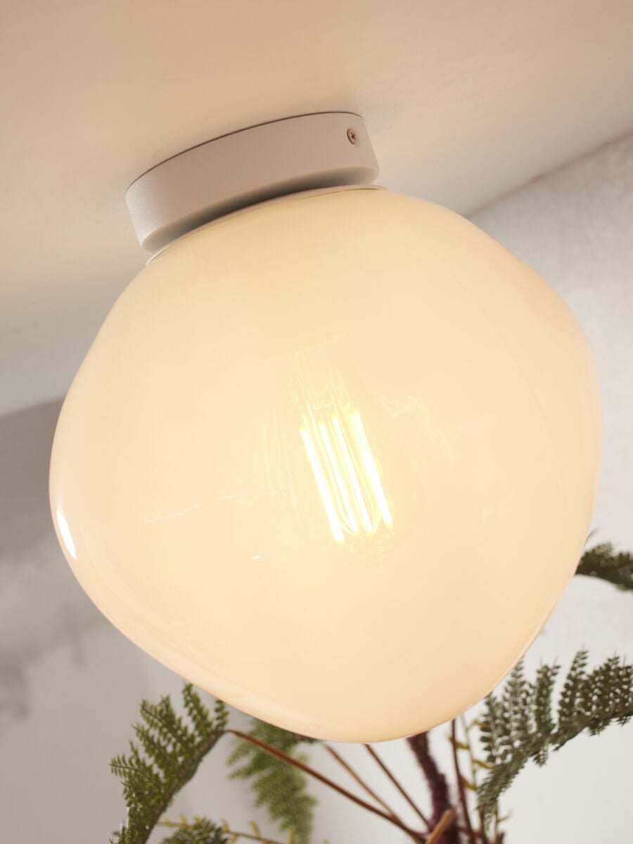 moderne-plafonniere-metaal-glas-wit-its-about-romi-helsinki-variant-image2