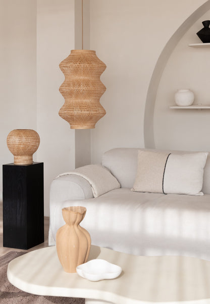 Lampada a sospensione in bambù color naturale senza tempo GOOD&MOJO Barbados – immagine 2