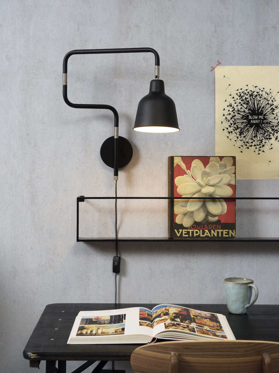 kronkelige-zwarte-wandlamp-verstelbaar-its-about-romi-london-variant-image4