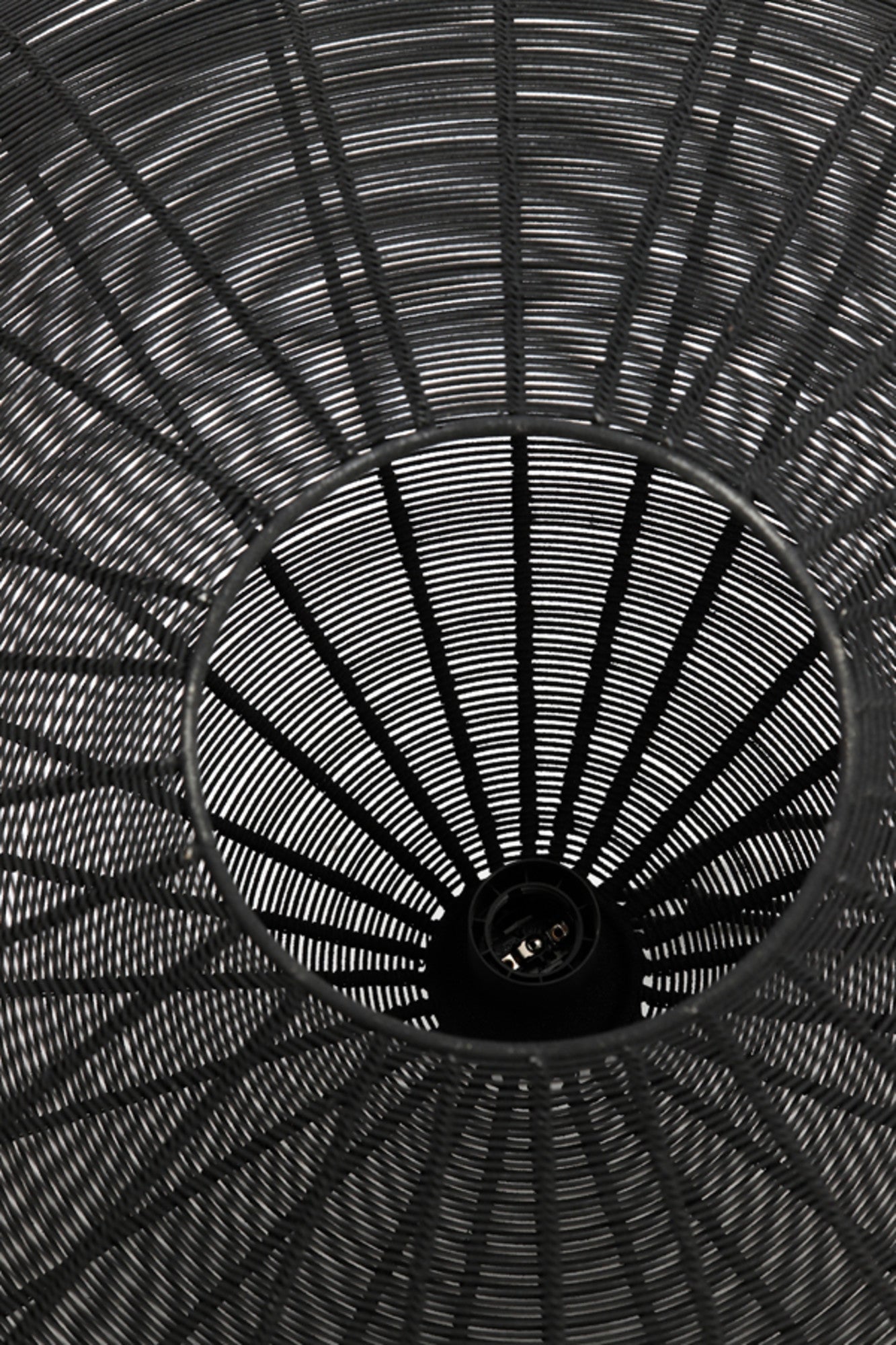 ovale-zwarte-draad-hanglamp-light-living-bahoto-variant-image6