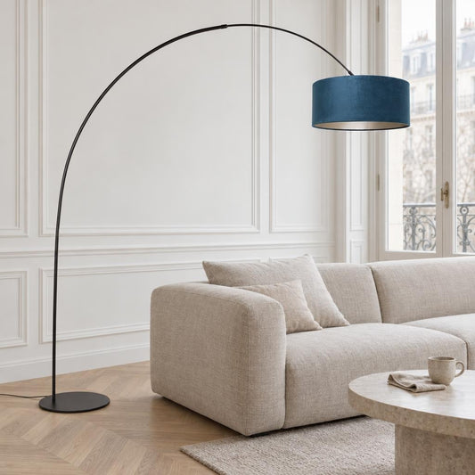 Lampa podłogowa Curve czarno-niebieska Anne Lighting – zdjęcie aranżacyjne