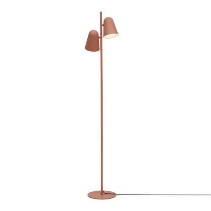 oranje-metalen-retro-vloerlamp-its-about-romi-salamanca-main-image