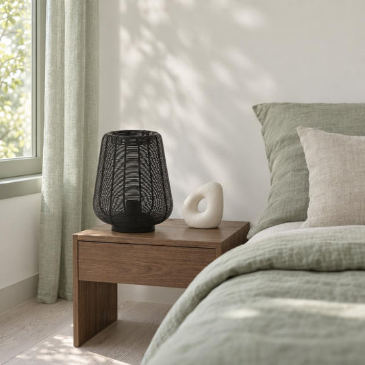 Moderne sort bordlampe Light & Living Adeta – stemningsbillede