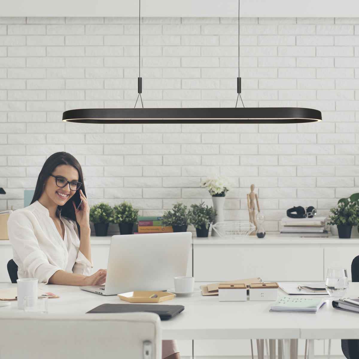 ovale-zwarte-eettafellamp-up-downlight-led-stienhauer-mykty-variant-image3