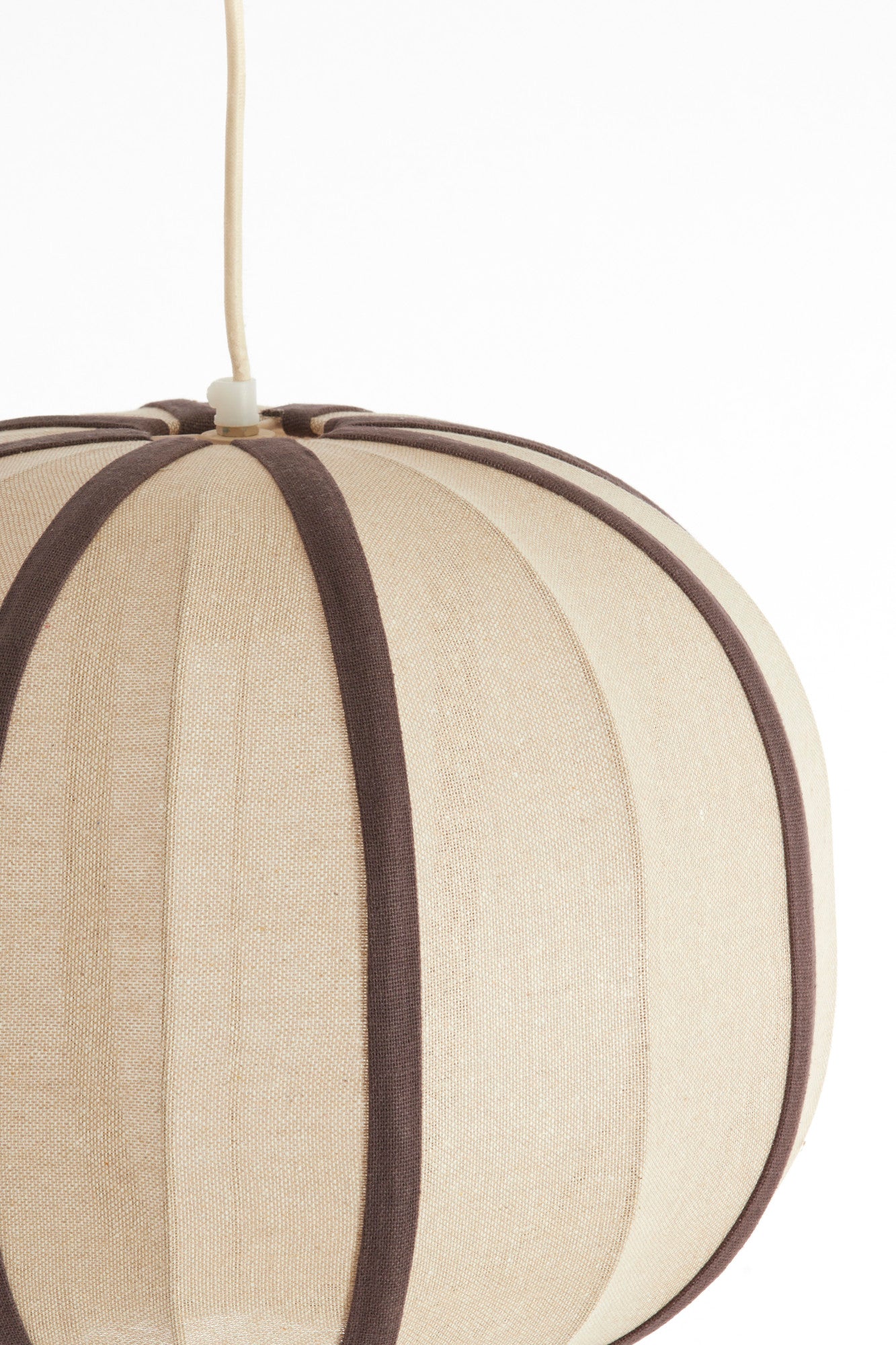 hanglamp-textiel-naturel-met-donkerbruin-accent-light-living-esmiria-variant-image2