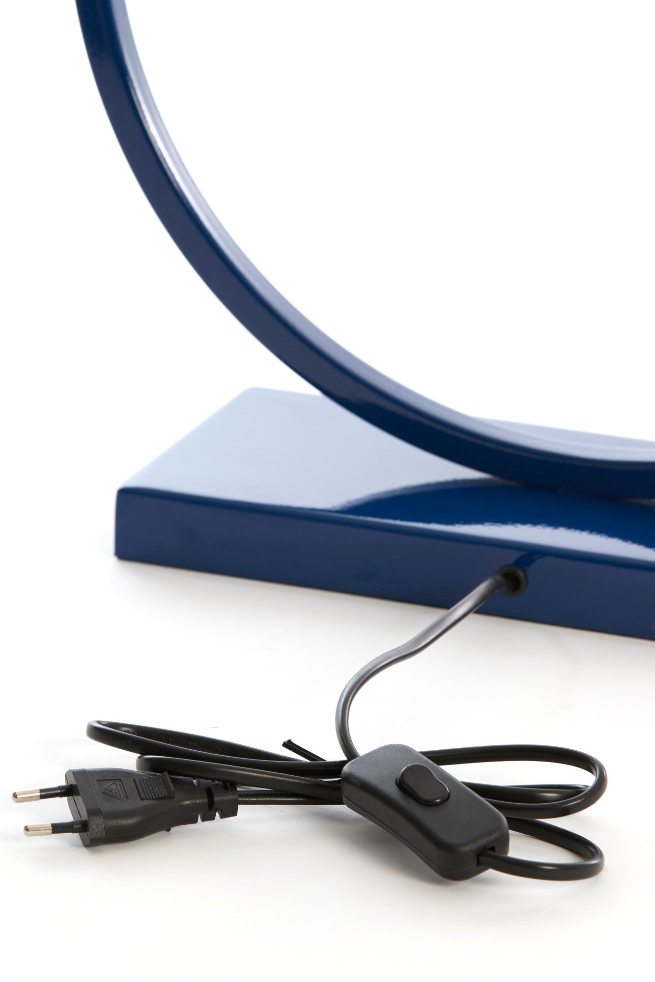 blauwe-ronde-lampvoet-light-living-liva-variant-image8