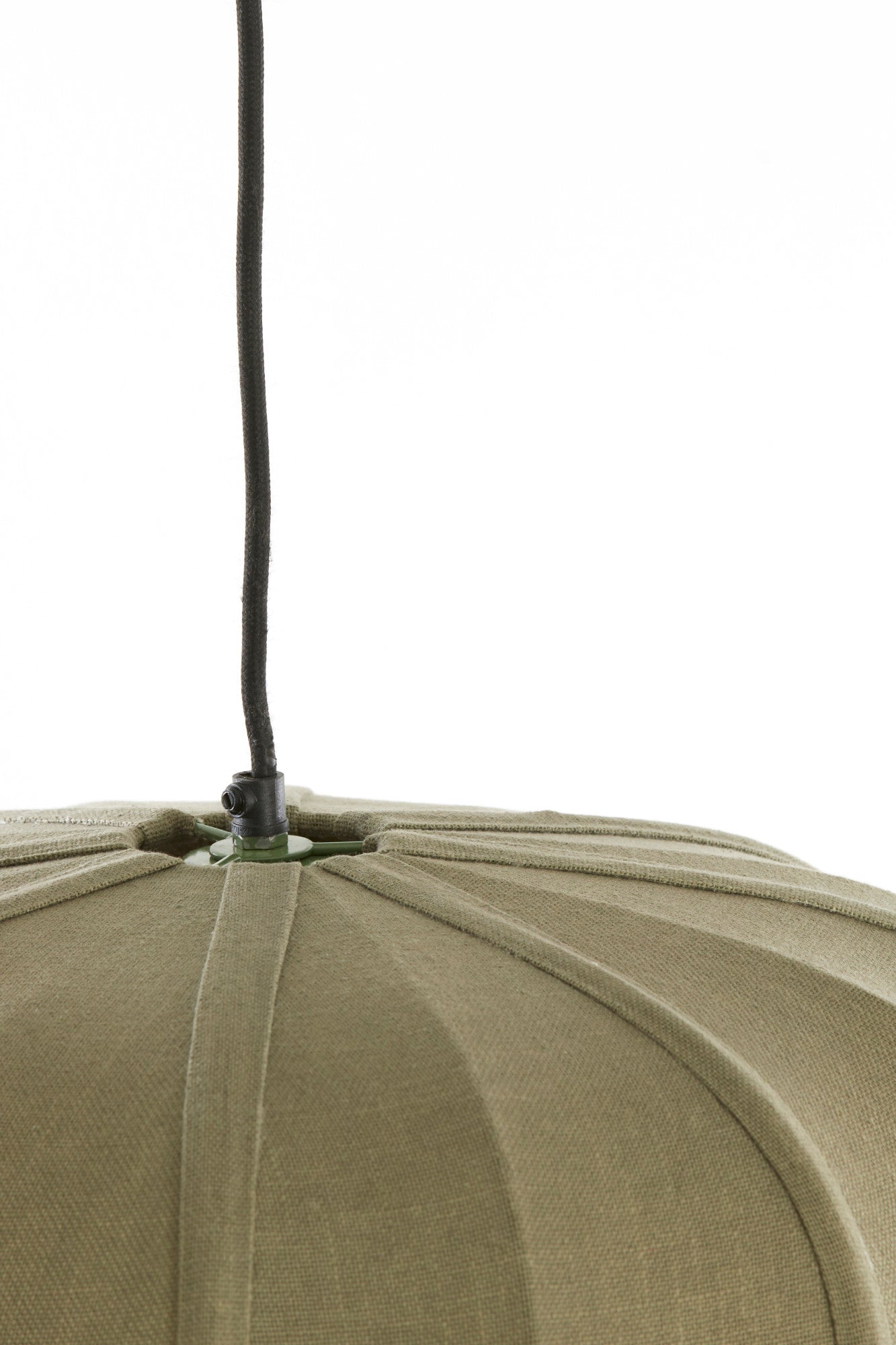 olijfgroene-textiel-hanglamp-sfeervol-light-living-zubedo-variant-image5