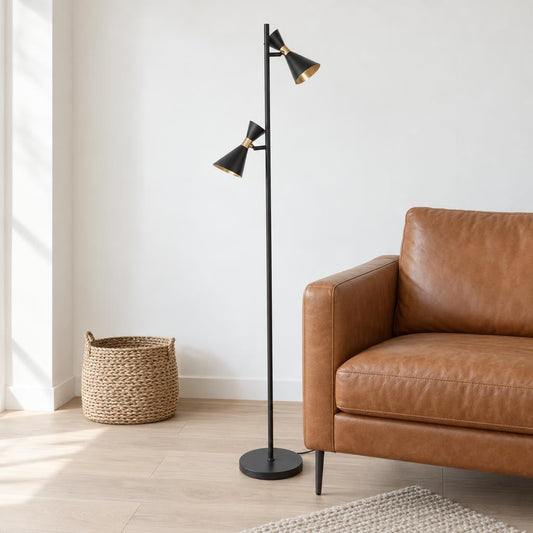 Sort gulvlampe i metal med 2 spots – Anne Lighting – stemningsbillede