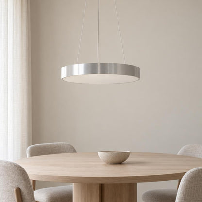 Rund LED-pendellampe fra Steinhauer Ringlede – stemningsbillede