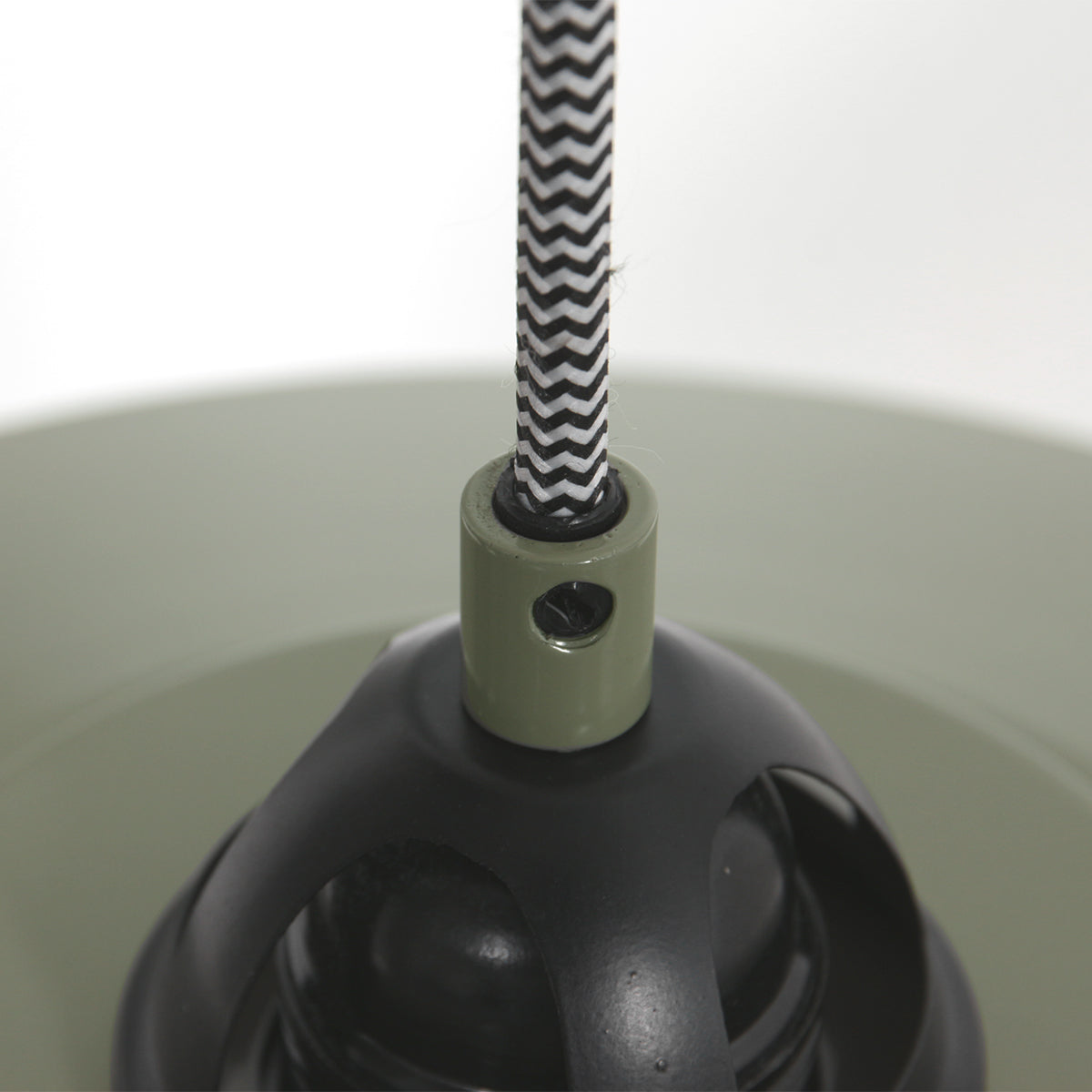 industriele-groene-metalen-hanglamp-mexlite-nove-variant-image12