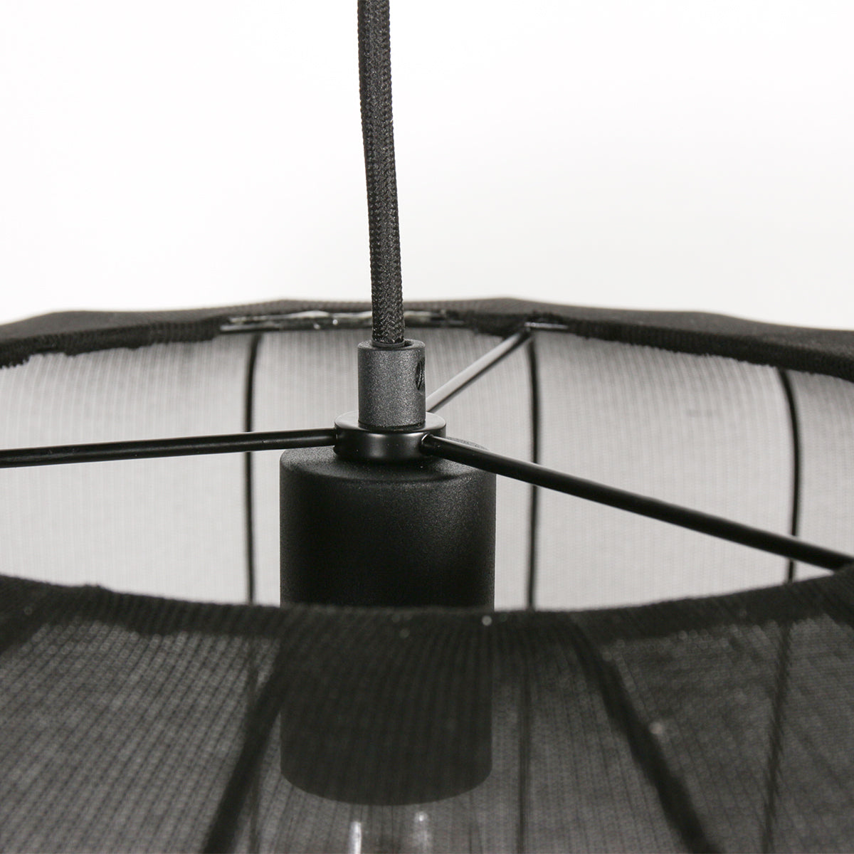 zwarte-japandi-hanglamp-textiel-anne-lighting-sable-variant-image6
