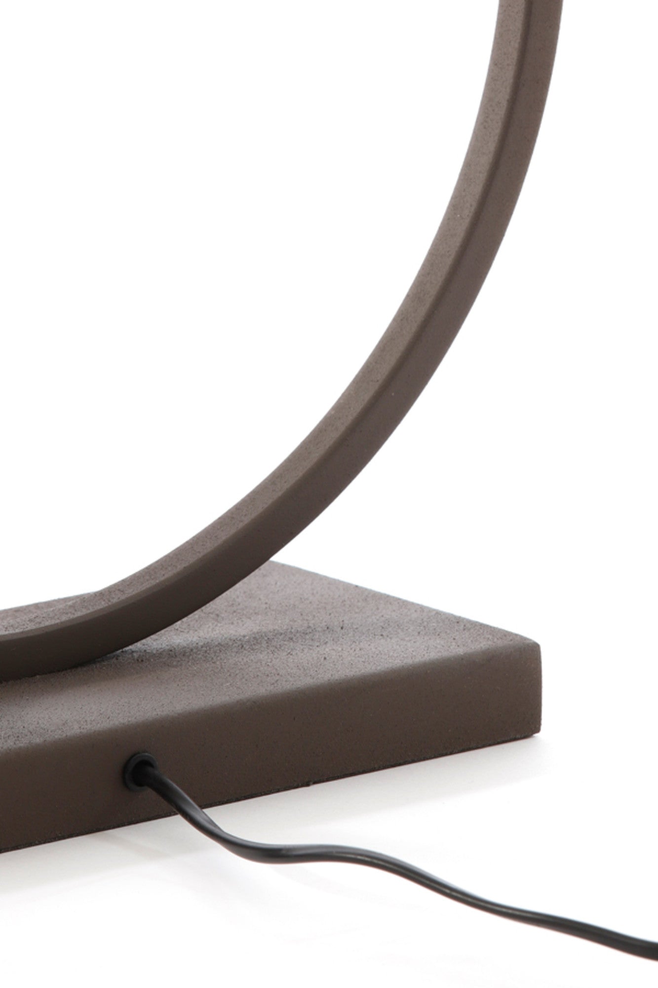 ronde-metalen-lampvoet-light-living-liva-variant-image7