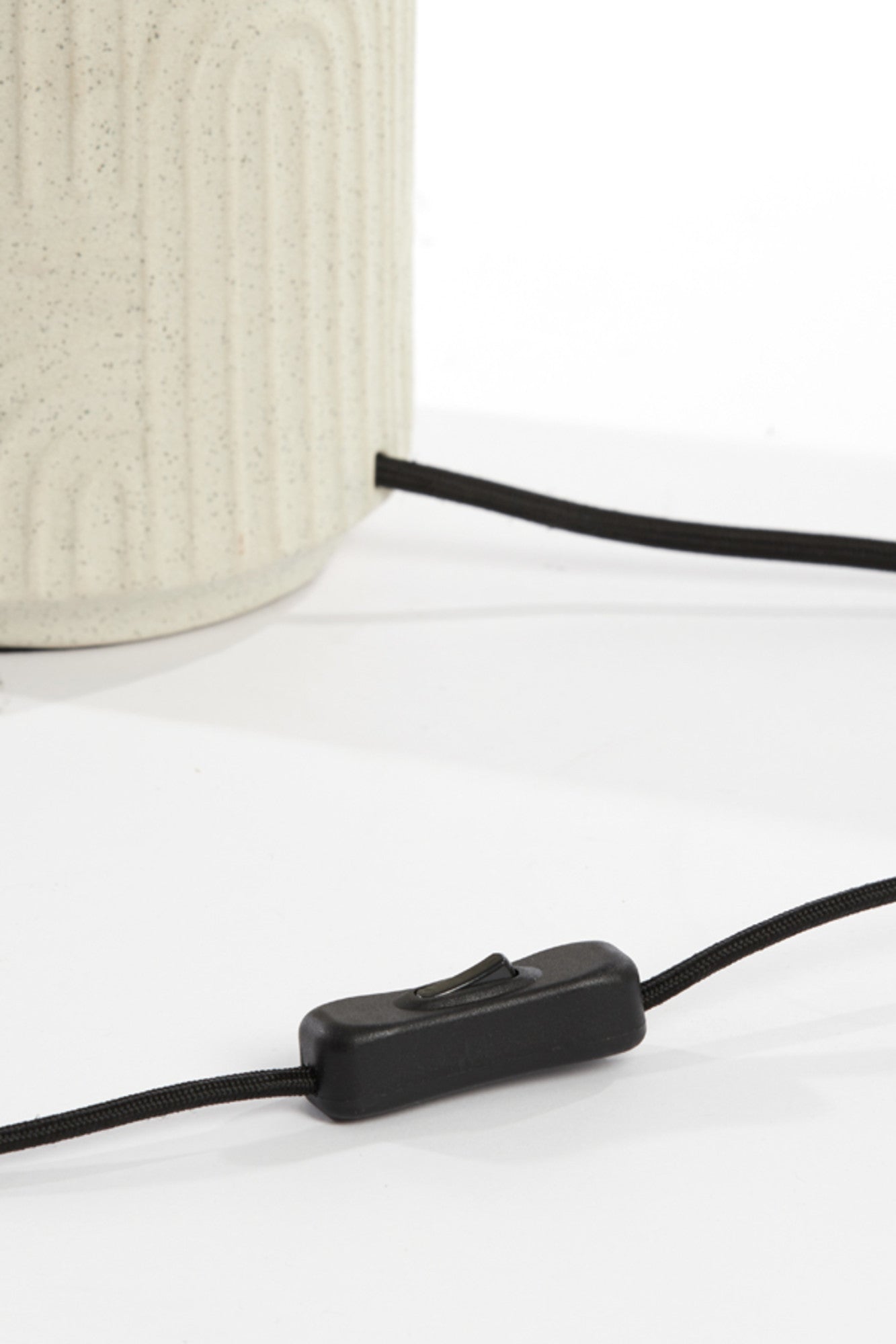 keramische-lampvoet-met-relief-light-living-diego-variant-image7