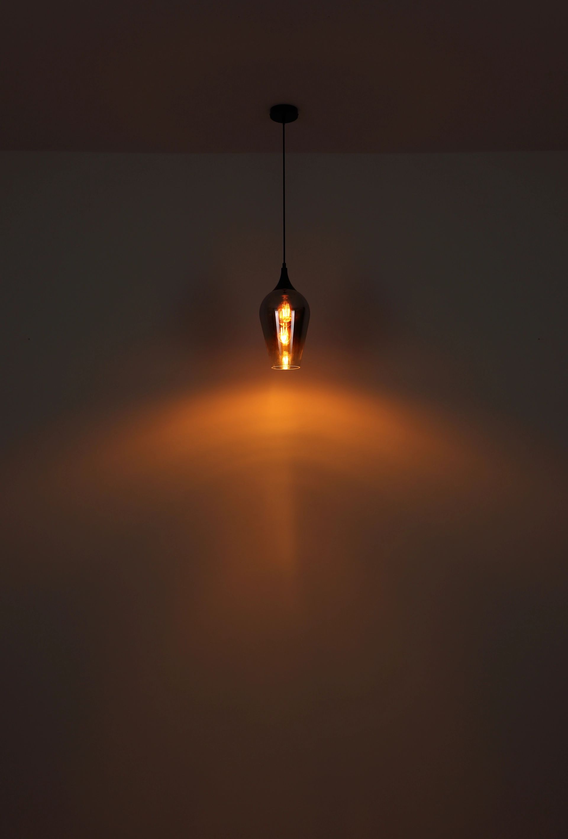 moderne-ronde-hanglamp-chroom-glazen-kap-lavus-variant-image3