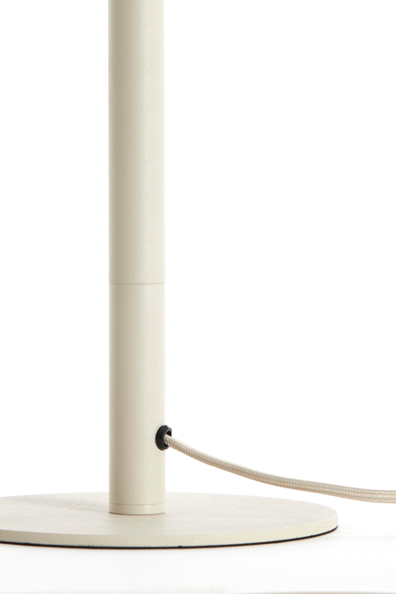 lampenvoet-beige-metalen-light-living-rodrigo-variant-image5