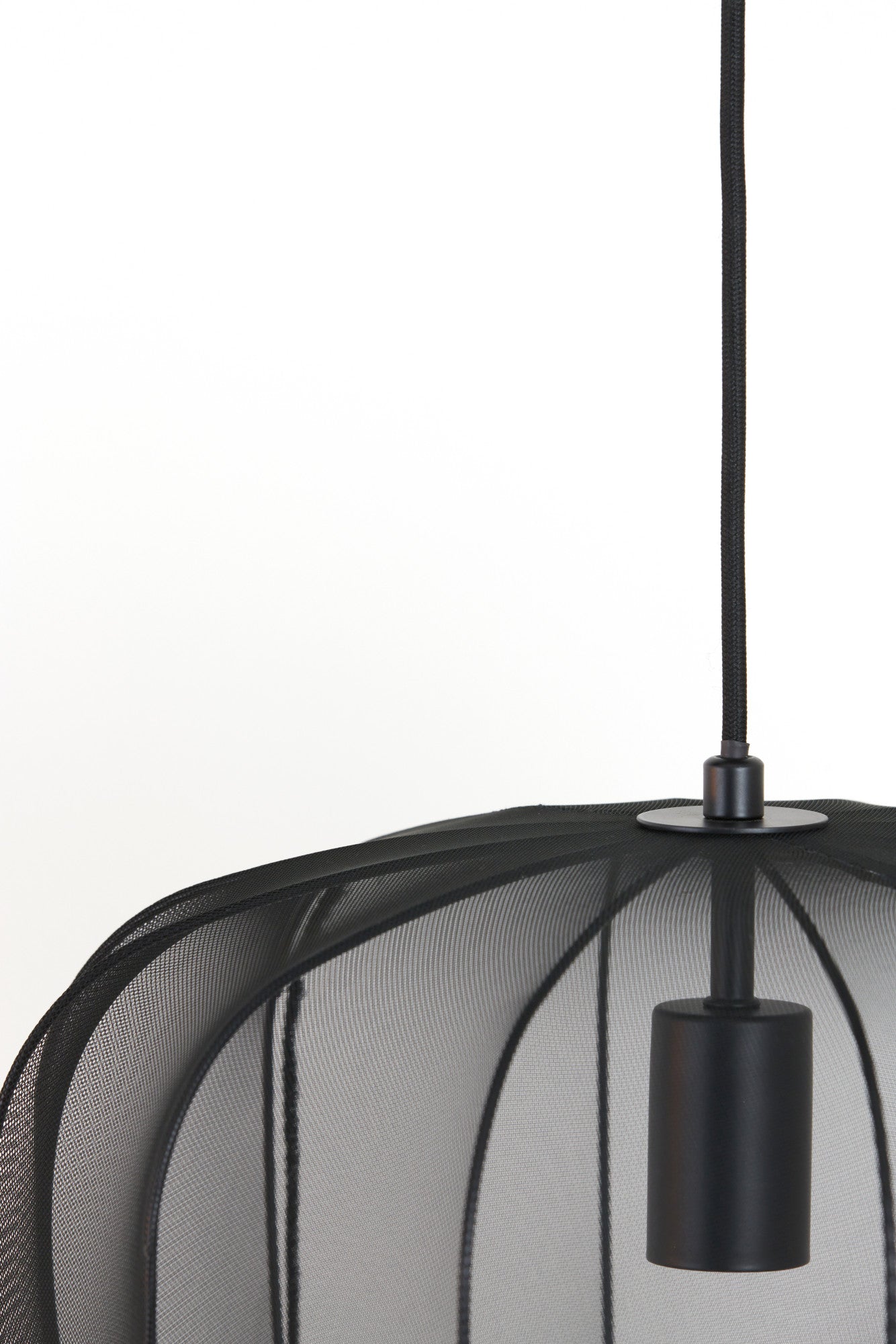 retro-zwarte-fijnmazige-hanglamp-light-living-plumeria-variant-image6