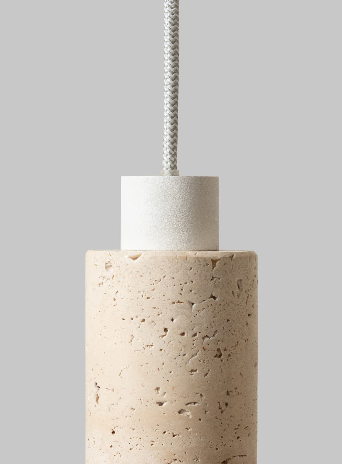 Piccola lampada a sospensione in travertino bianco It's About RoMi Tivoli – immagine 3