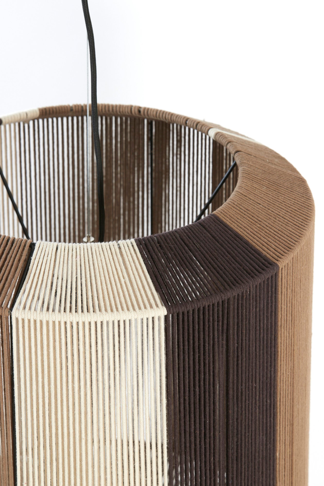 gestreepte-hanglamp-bruin-wit-light-living-kozana-variant-image2