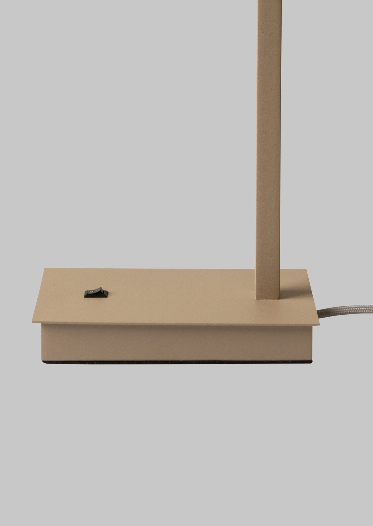 Lampa de masă elegantă din in bej și taupe It's About RoMi Boston – imaginea 6