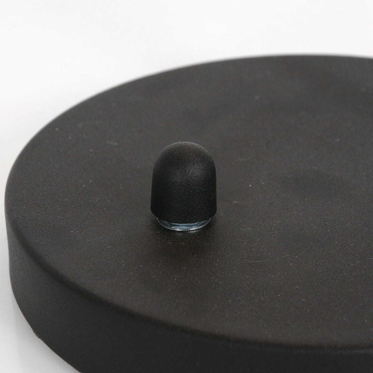 moderne-zwarte-metalen-tafellamp-mexlite-biron-variant-image10