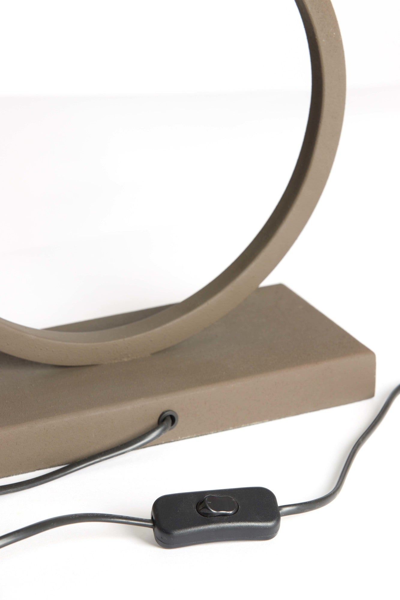 minimalistische-lampenvoet-cirkelvormig-light-living-liva-variant-image8