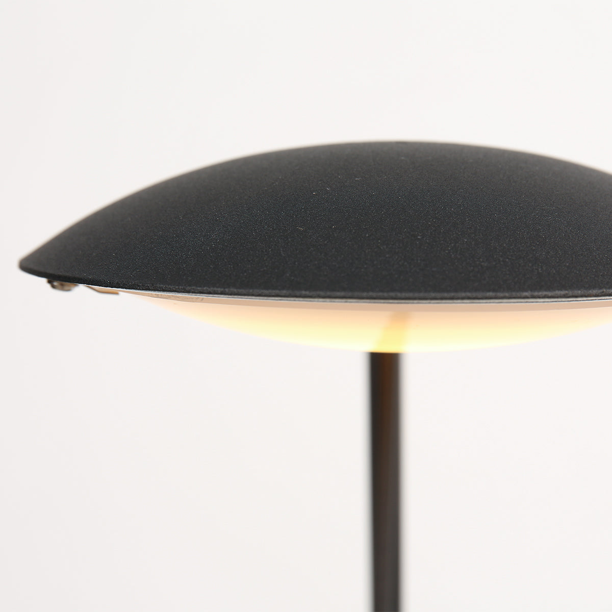 moderne-zwarte-tafellamp-mexlite-eloi-variant-image5