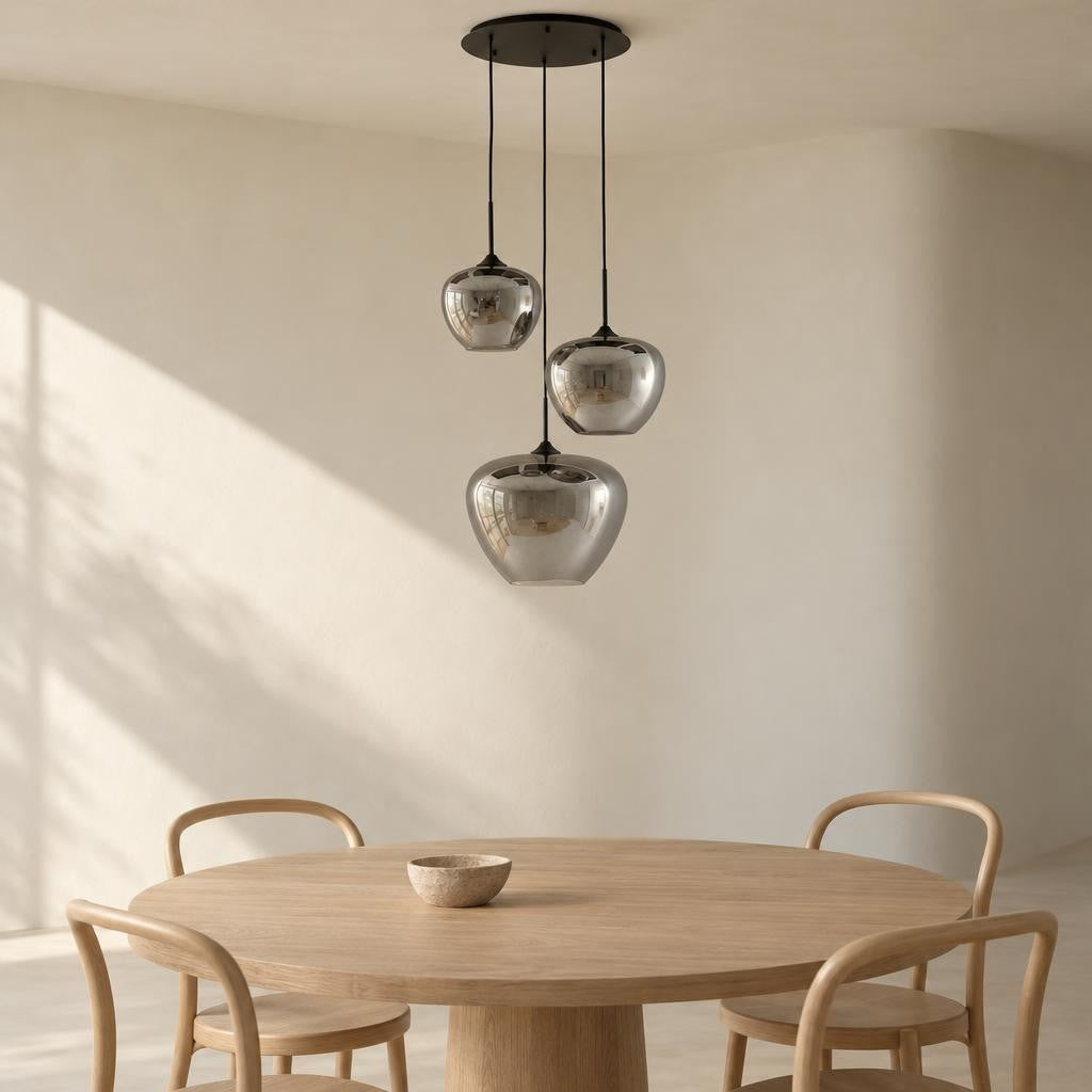 Light & Living Mayson hanglamp zwart rookglas – 3 lichtpunten – sfeerbeeld