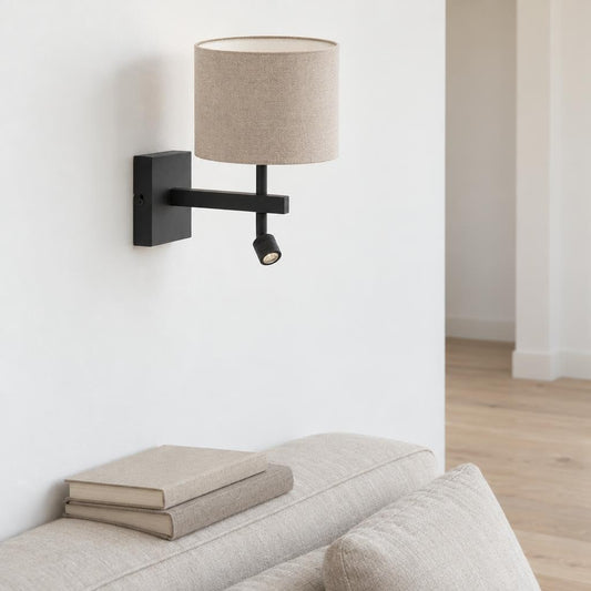 schemerlamp-wand-met-bruine-kap-steinhauer-stang-ai-sfeer_image