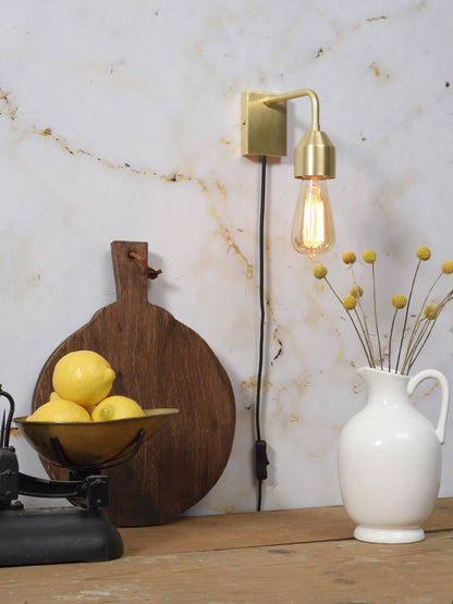 goud-metalen-veelvormige-wandlamp-its-about-romi-madrid-variant-image4
