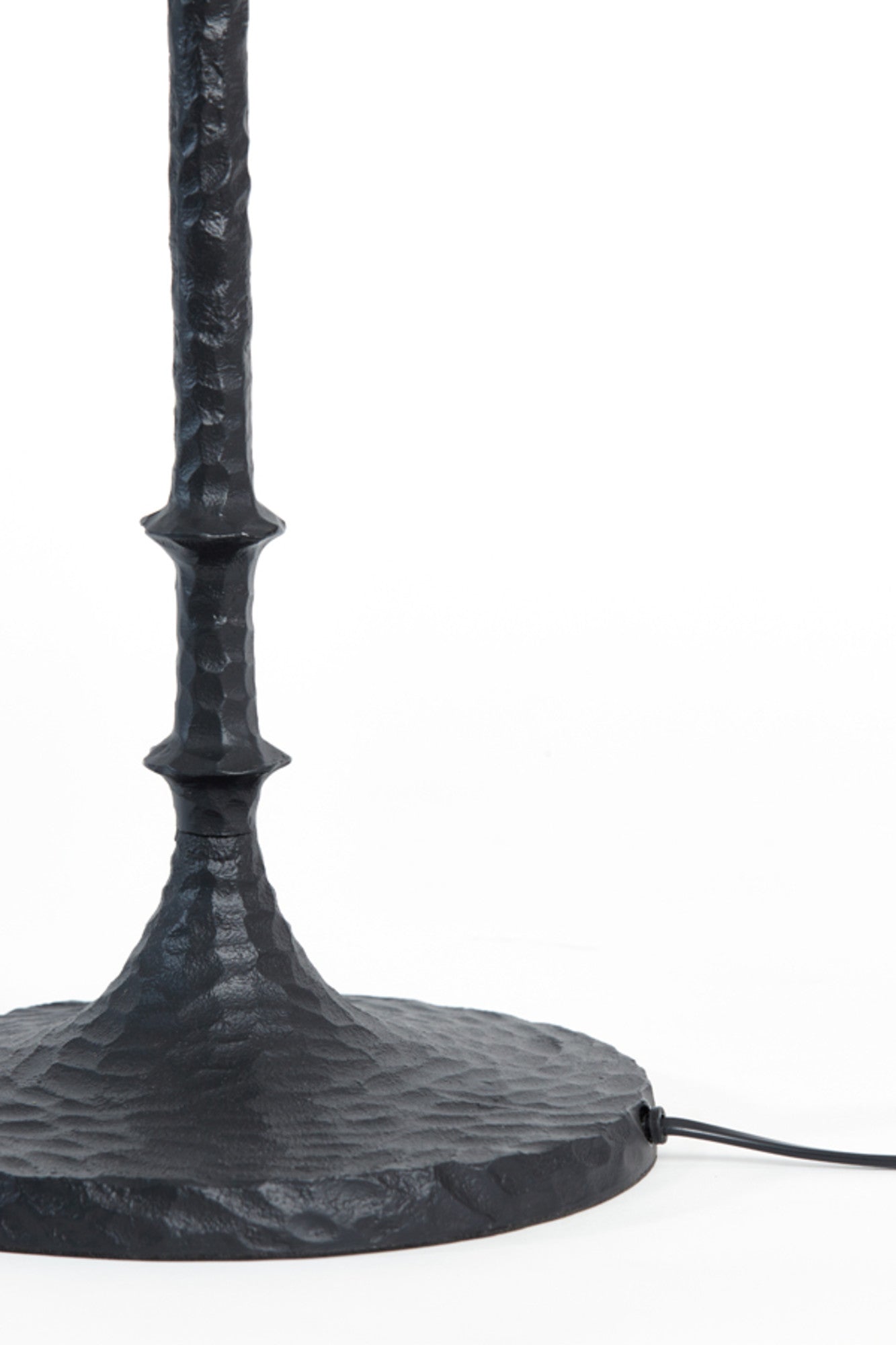 antieke-rustige-lampenvoet-zwart-light-living-sinhalese-variant-image2