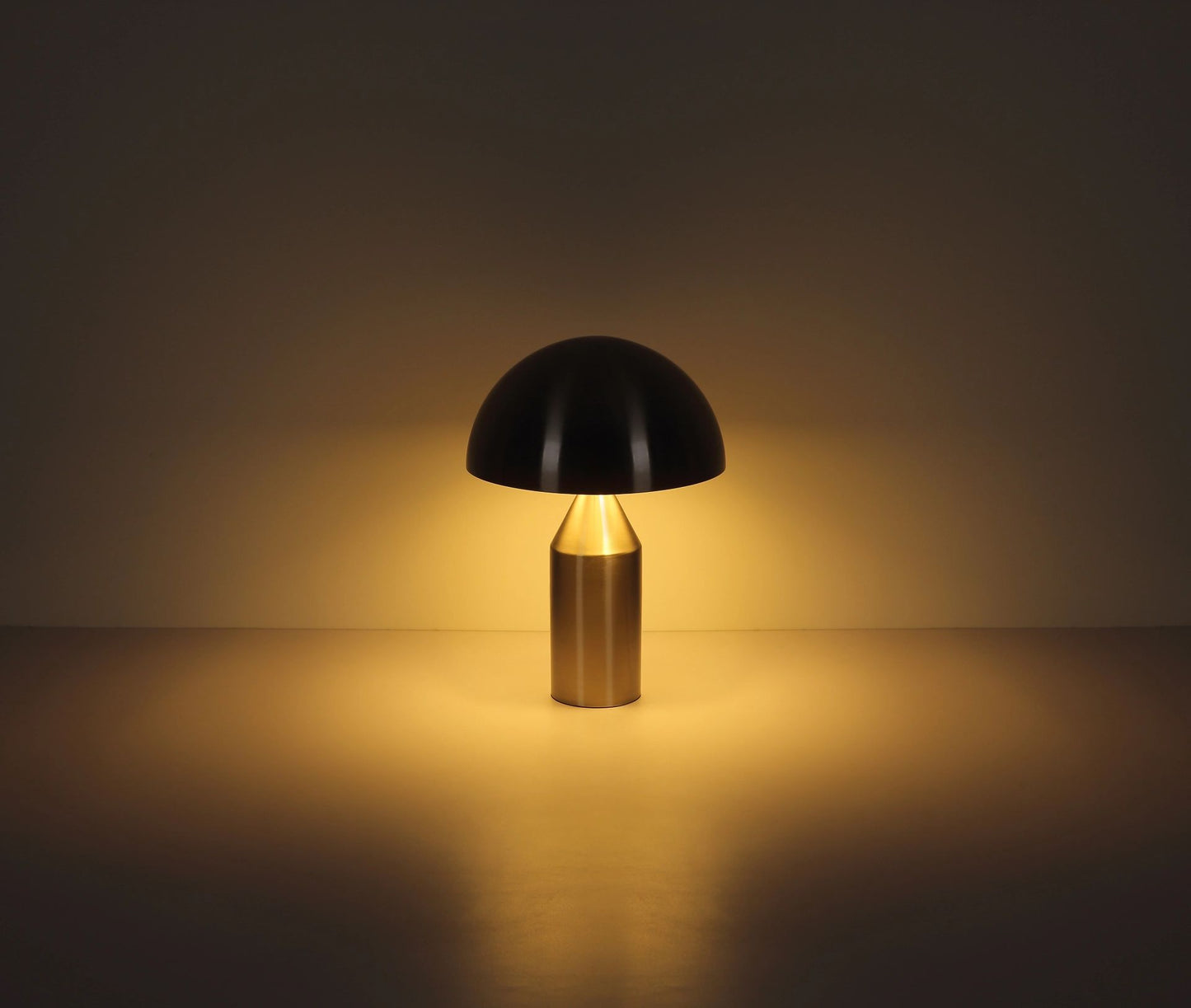 moderne-tafellamp-met-elegante-cilindervorm-atoma-variant-image5