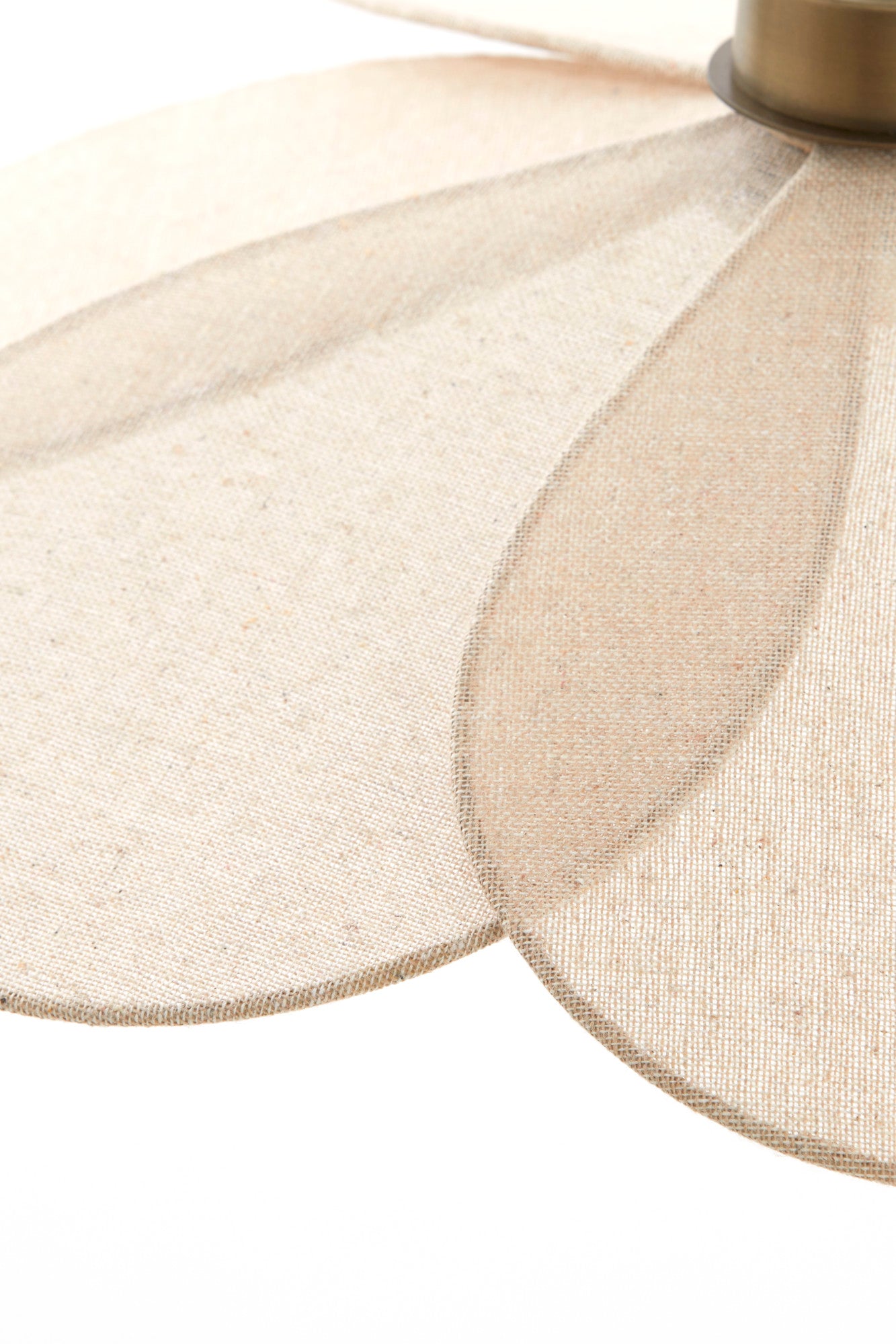 beige-bloemvorm-hanglamp-textiel-light-living-fyano-variant-image8