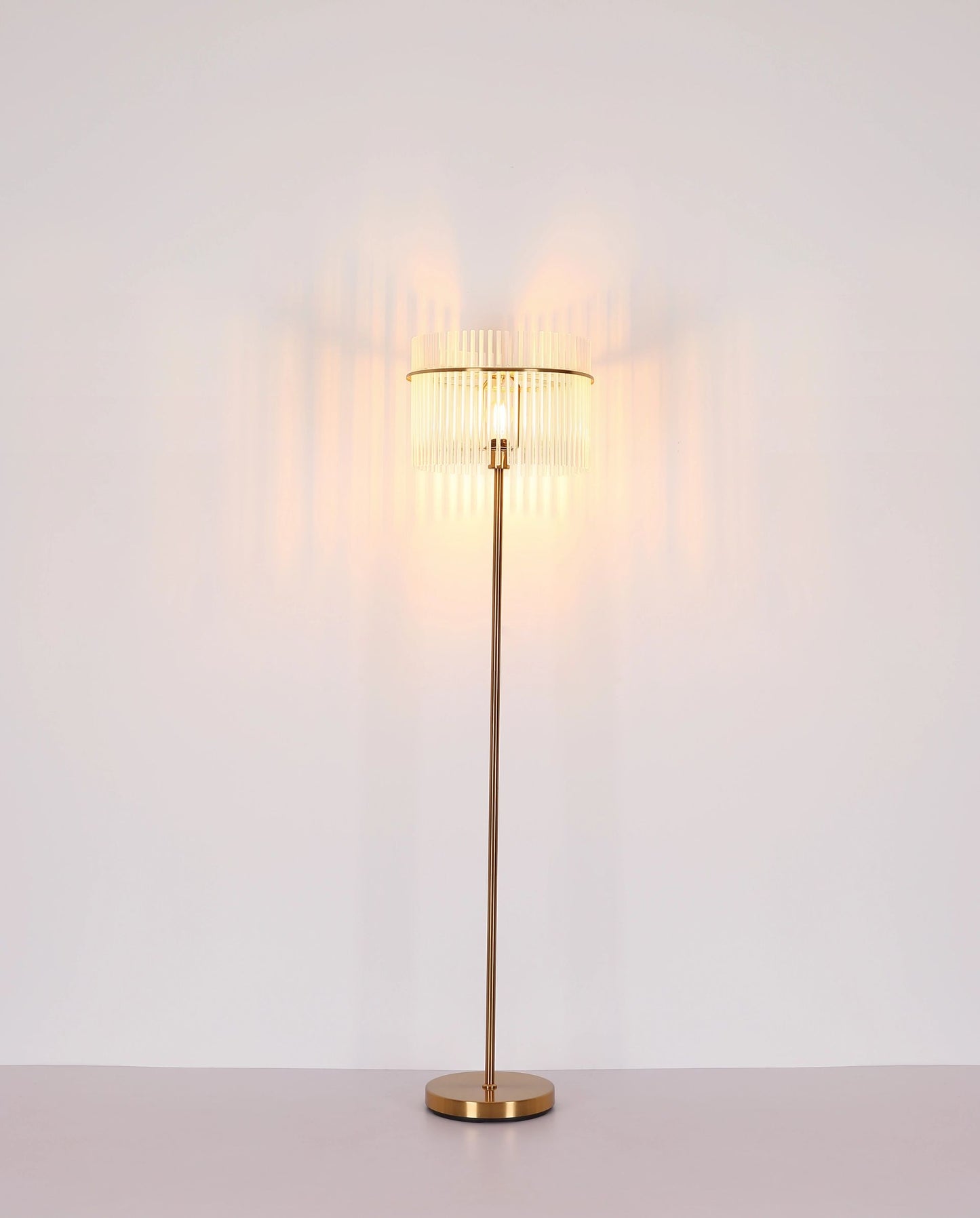 elegante-vloerlamp-met-gouden-frame-gorley-variant-image6