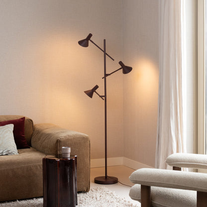 Bordeauxrode metalen vloerlamp met drie kappen It's About RoMi Izmir – sfeerbeeld