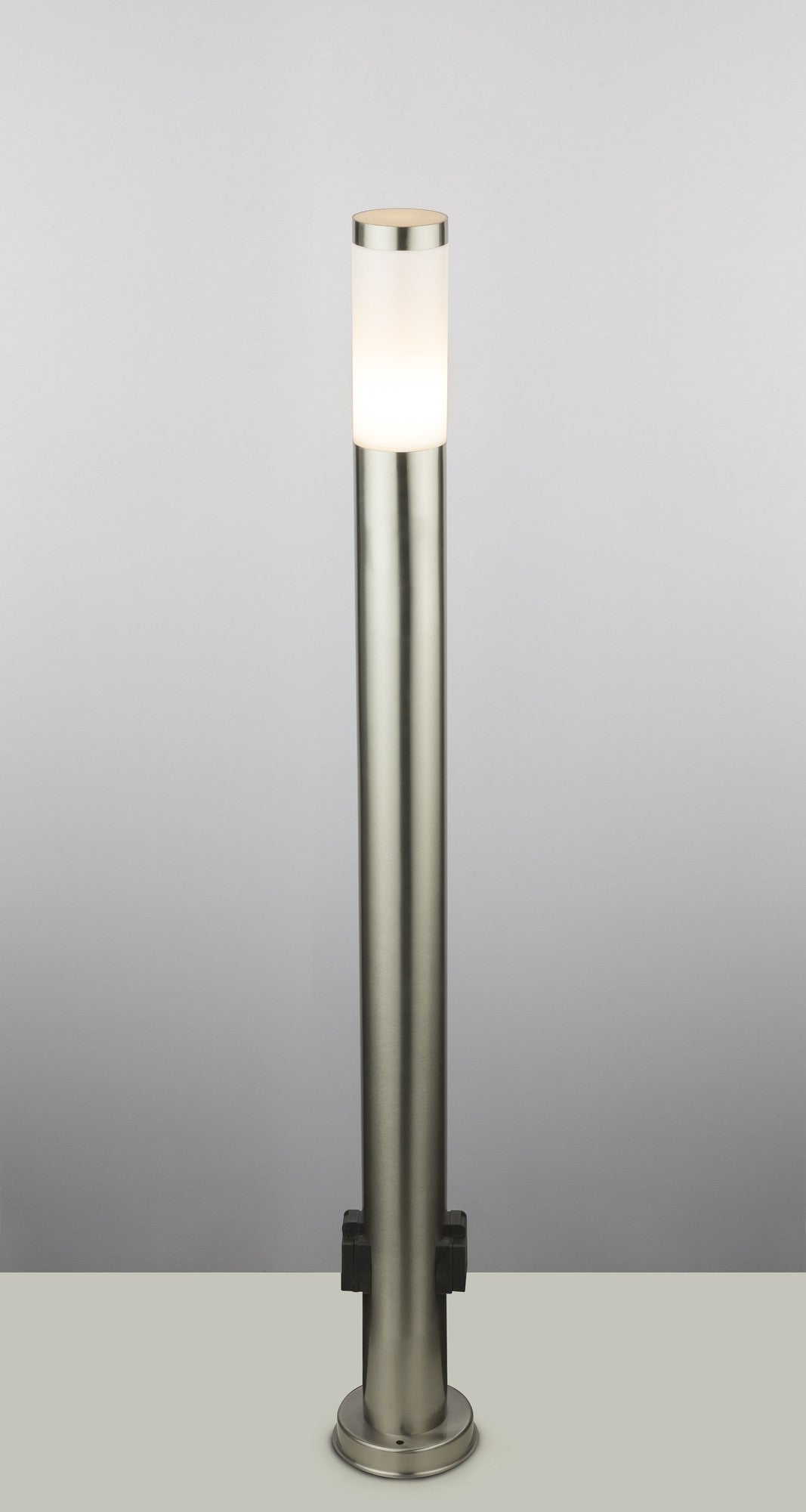 Zilverkleurige stalen buitenlamp met opalen cilinderkap en ronde voet – afbeelding 8