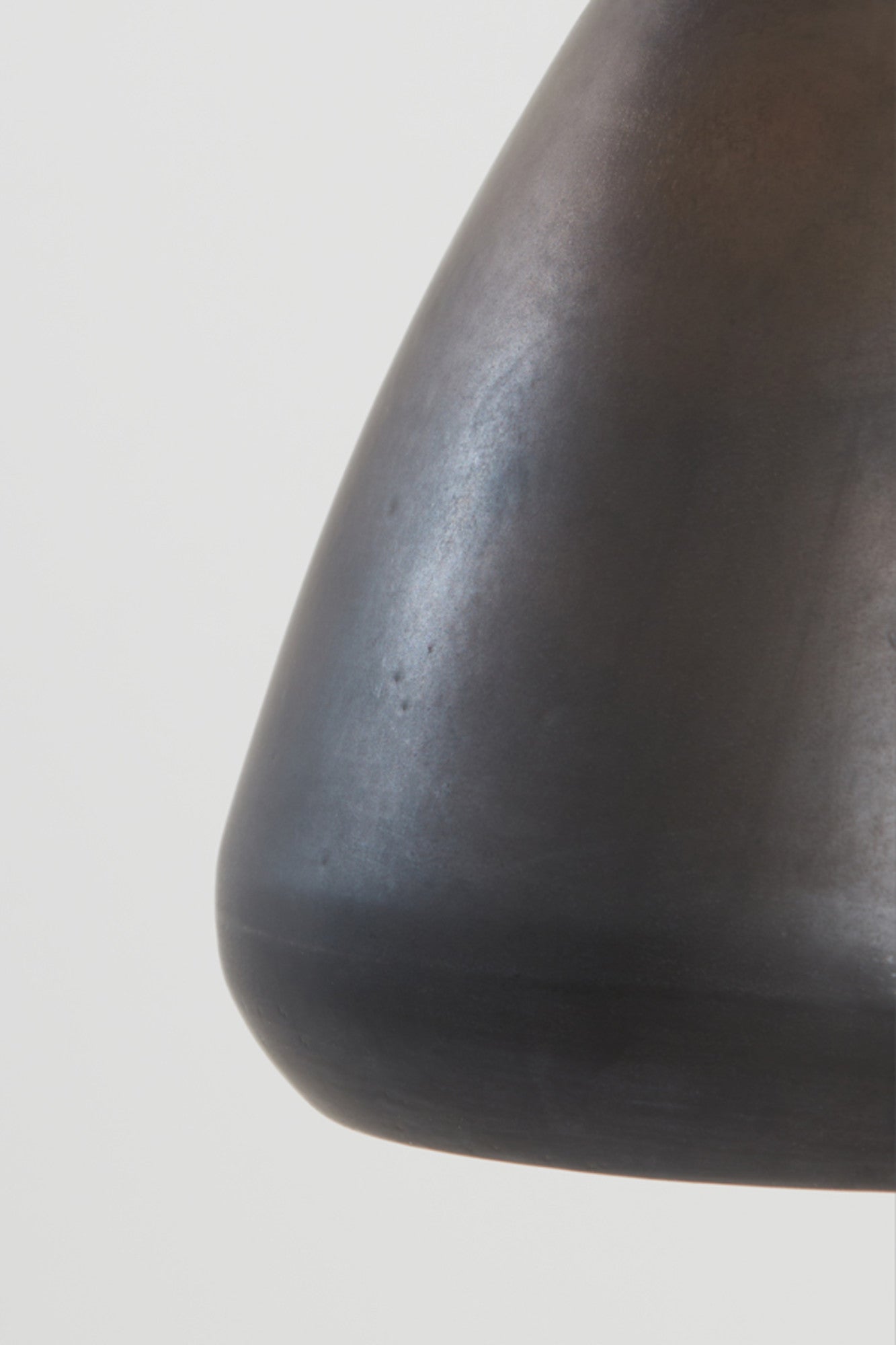 zwarte-metalen-hanglamp-strak-design-light-living-desi-variant-image5