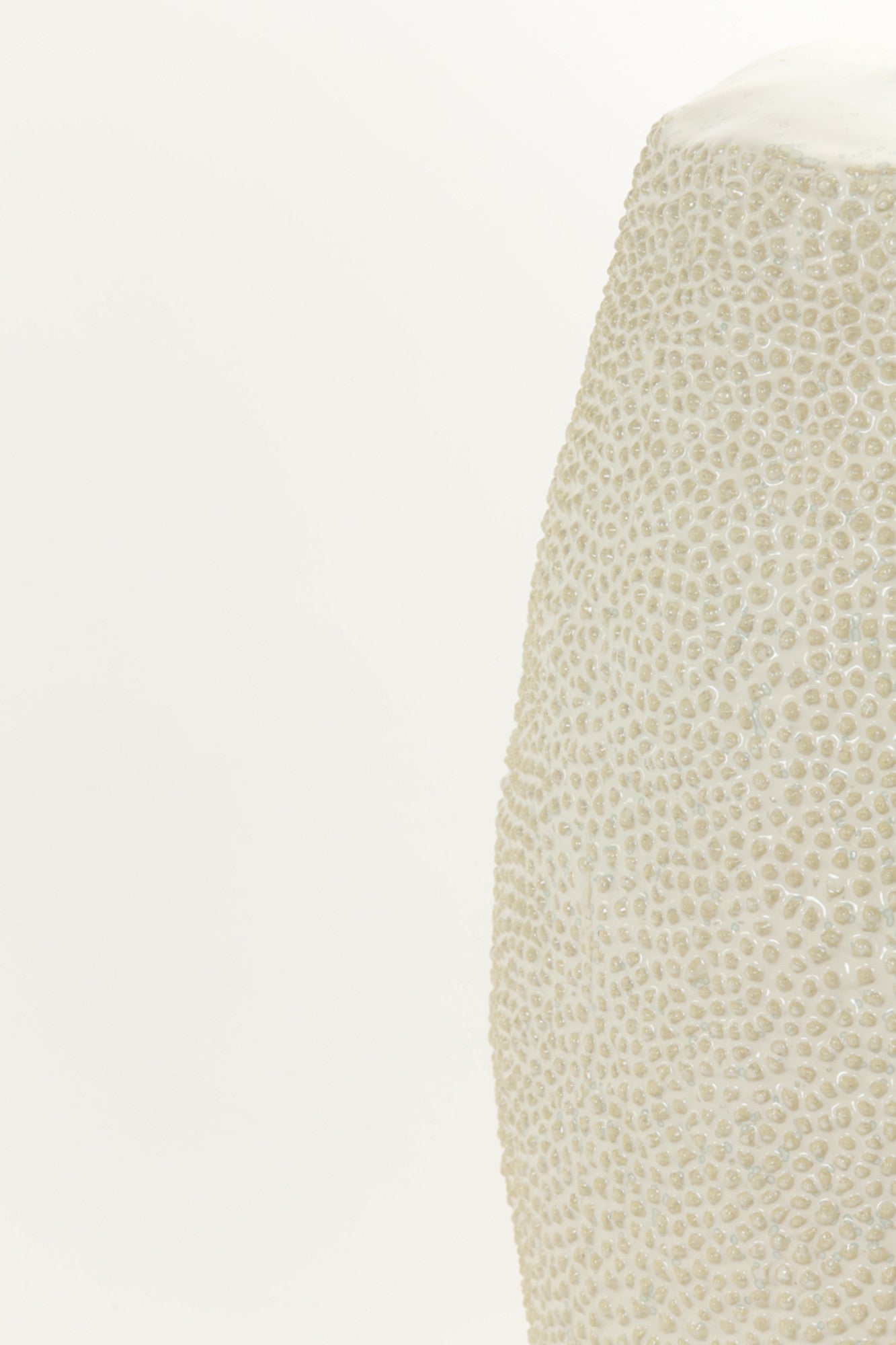 tafelvoet-met-textuur-wit-light-living-kyara-variant-image5