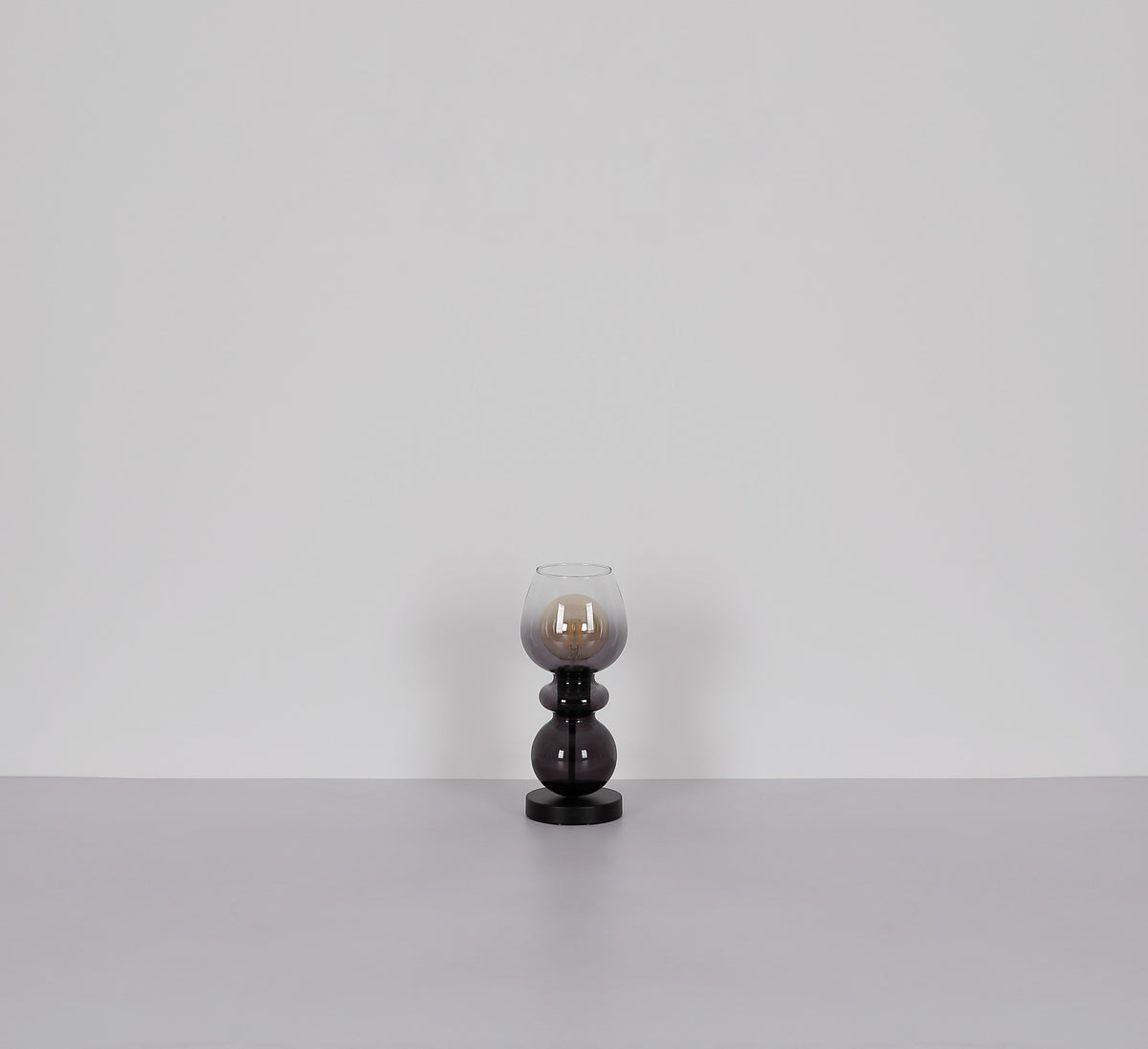Elegantna crna staklena stolna lampa – slika 6