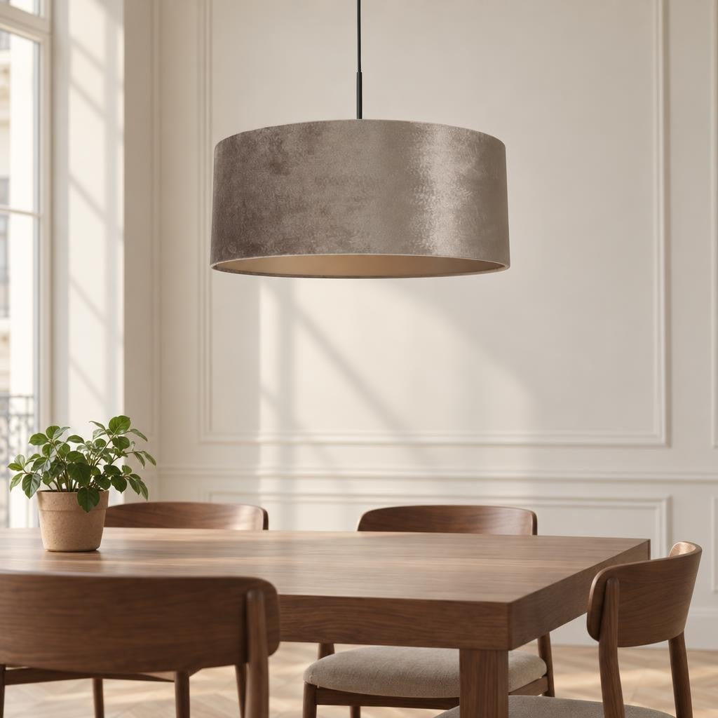 Висяща лампа Steinhauer Sparkled Light със сребрист велур – интериорна снимка