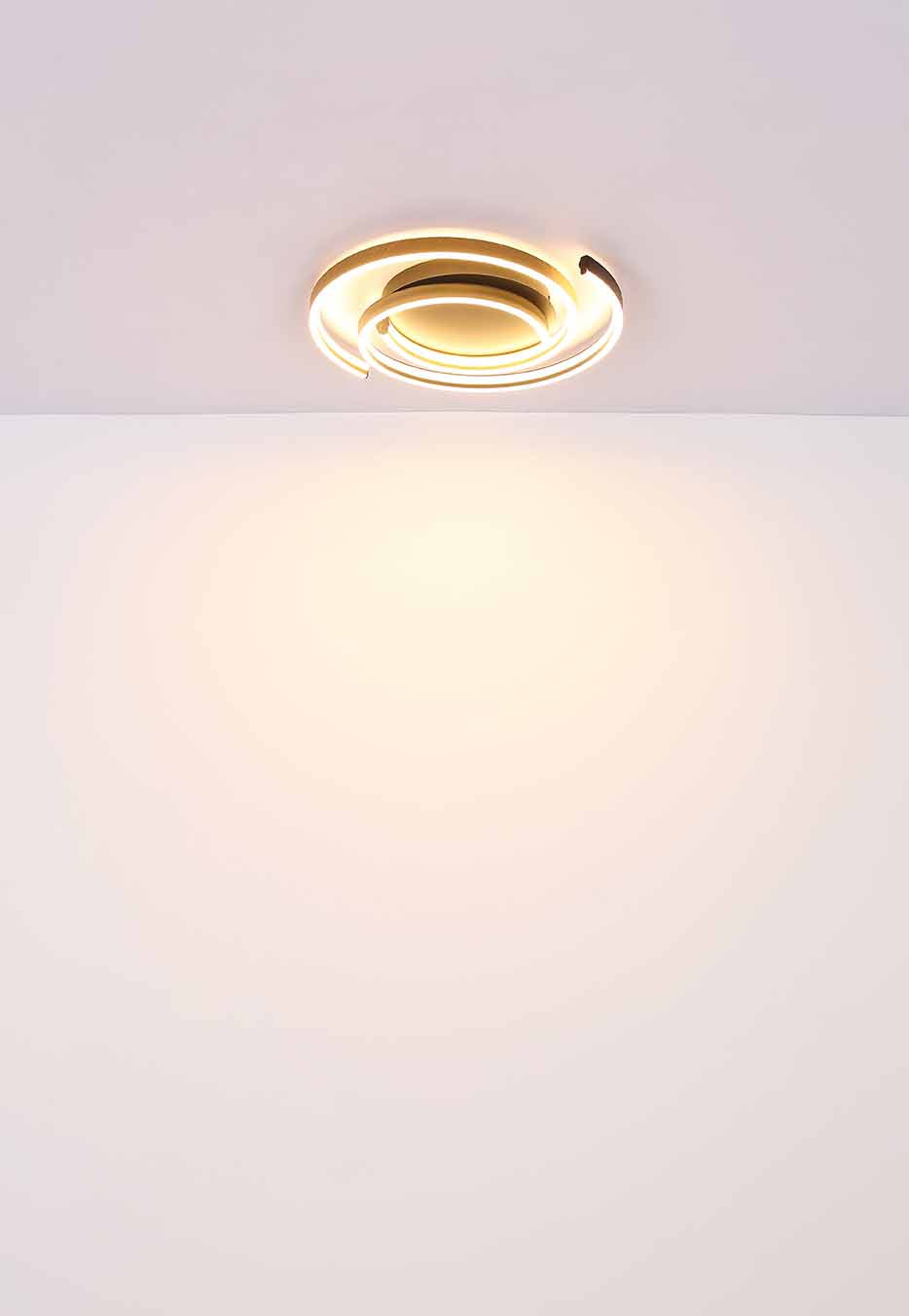 plafondlamp-ronde-spiraal-zwart-houtlook-globo-maika-variant-image3