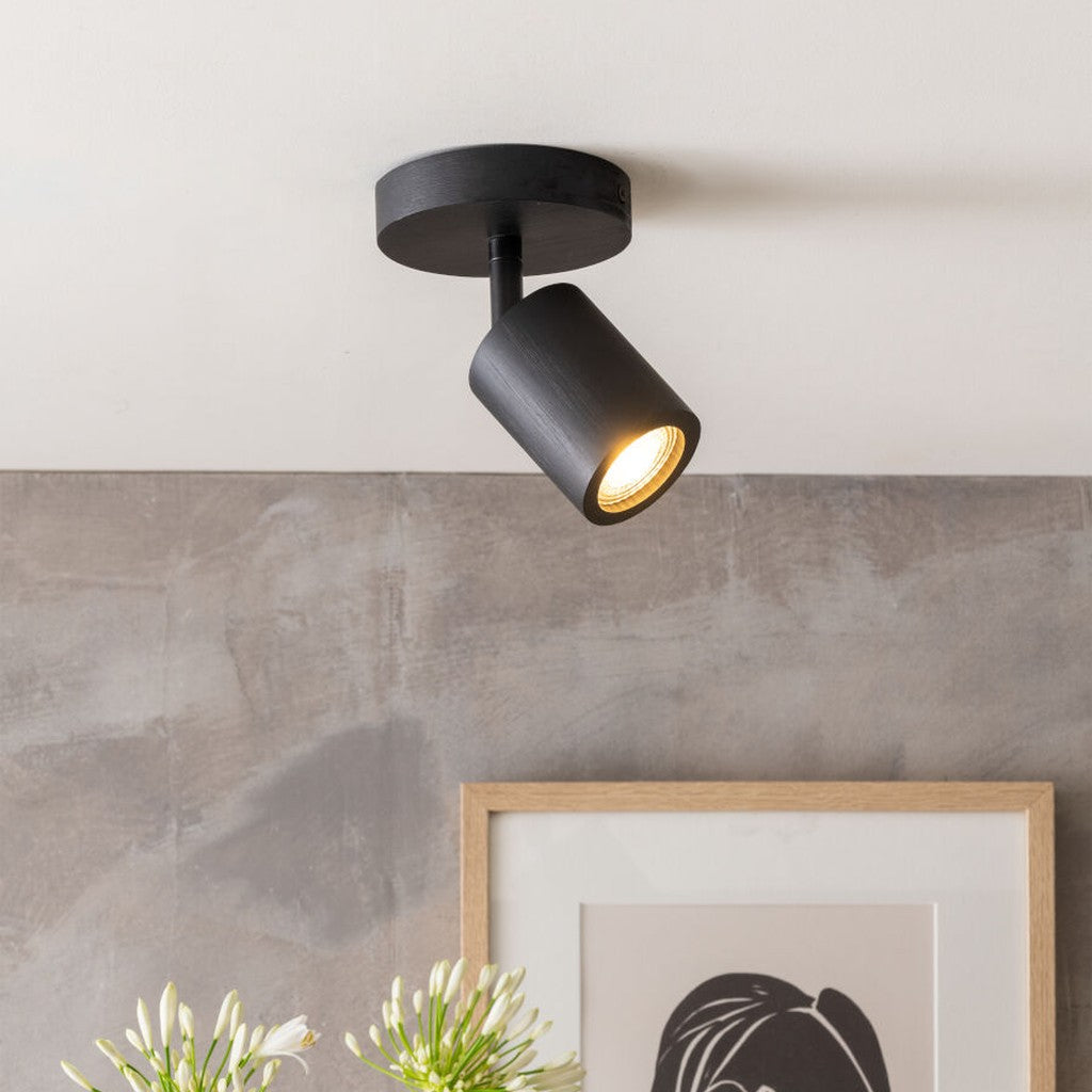 Zwarte bamboe plafondlamp met richtbare spot GOOD&MOJO Java – sfeerbeeld