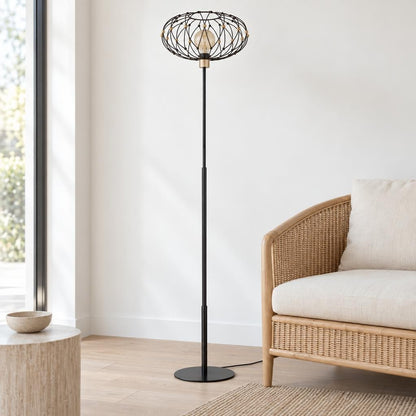 Lampa podłogowa Greys czarna ze złotymi akcentami – zdjęcie aranżacyjne