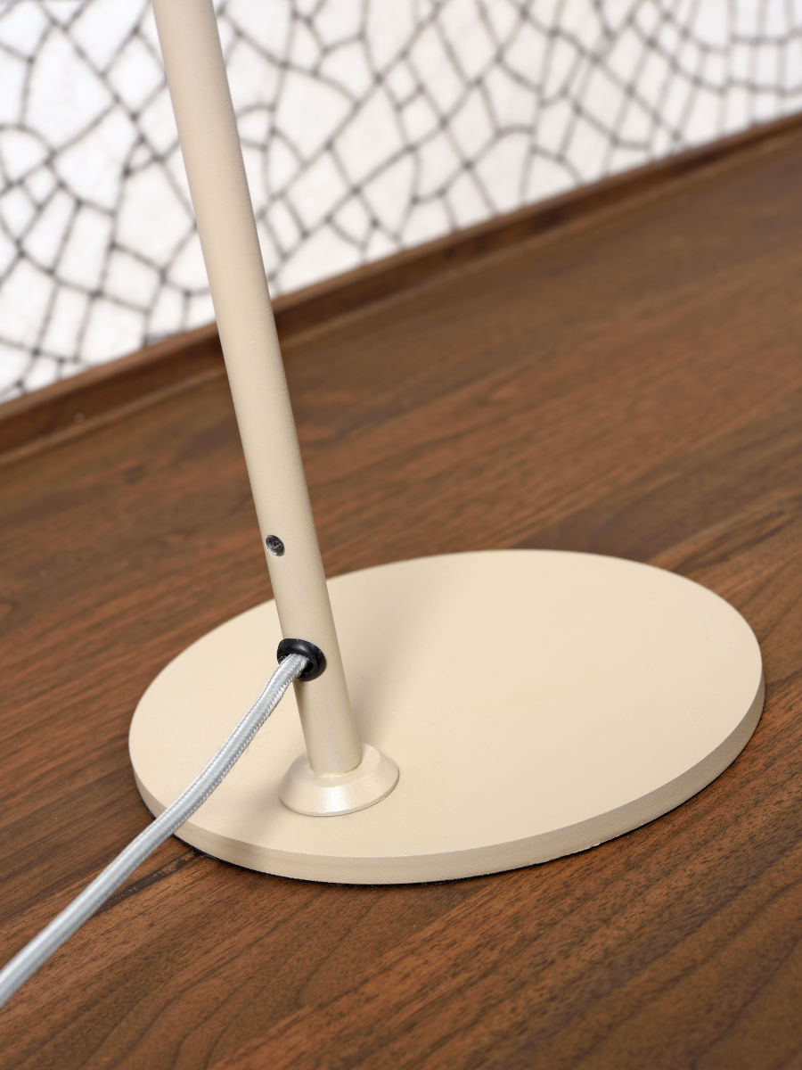 grijze-metalen-tafellamp-retro-its-about-romi-montreux-variant-image5