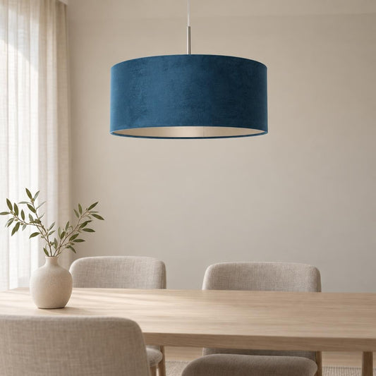 Moderna viseča svetilka Steinhauer Sparkled Light z modrim senčnikom – ambientalna fotografija