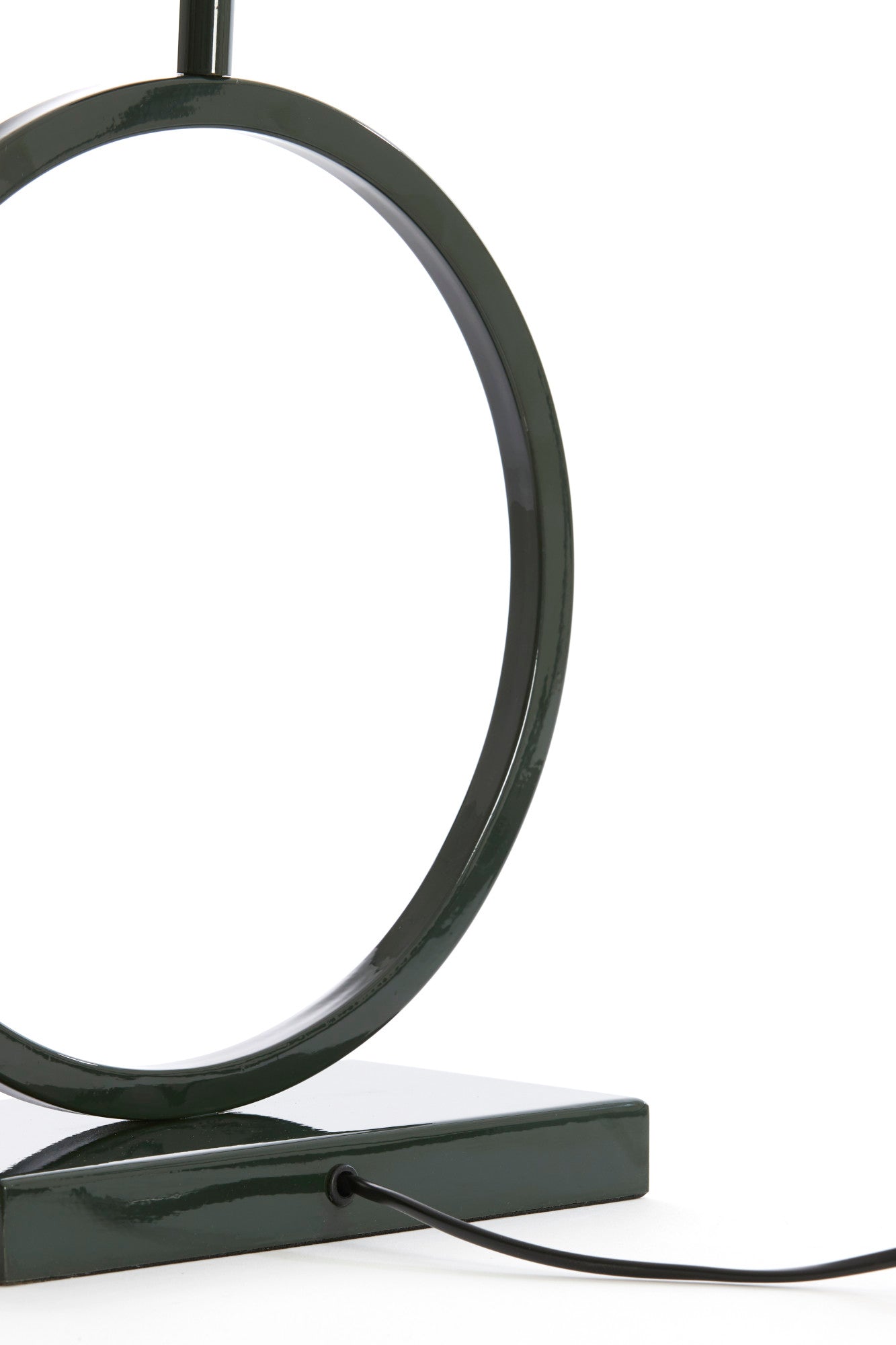 groene-metalen-lampenvoet-rond-light-living-liva-variant-image7