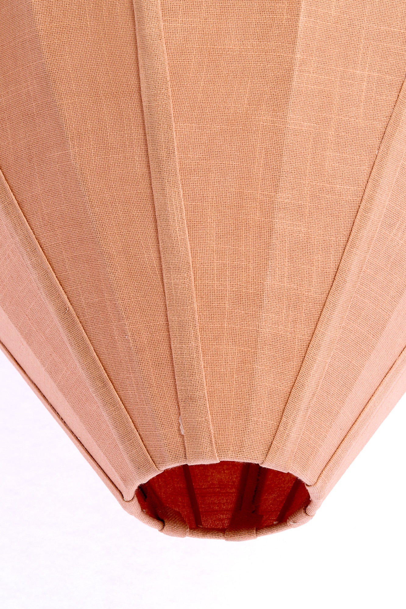 koperkleurige-stoffen-hanglamp-met-warme-glans-light-living-pasto-variant-image6