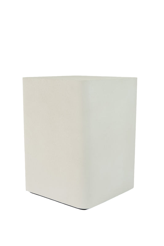 sfeervolle-witte-metalen-zuil-light-living-alurio-main-image
