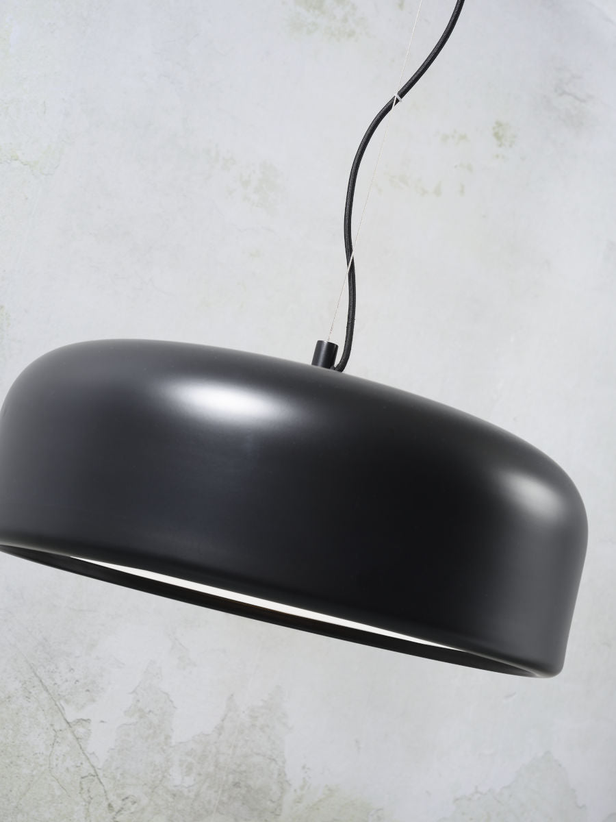 komvormige-retro-hanglamp-zwart-its-about-romi-marseille-variant-image3