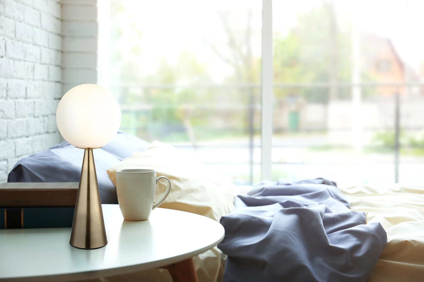 moderne-conische-tafellamp-van-messing-pinpal-variant-image4